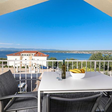 Appartement Sea View By Moro à Malinska Extérieur photo