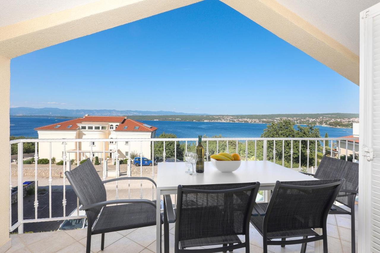Appartement Sea View By Moro à Malinska Extérieur photo