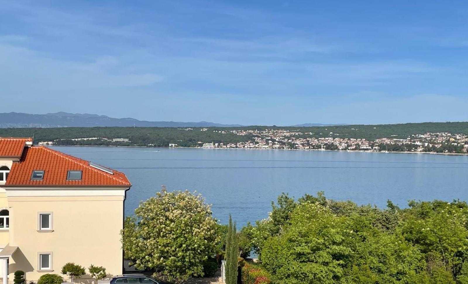 Appartement Sea View By Moro à Malinska Extérieur photo