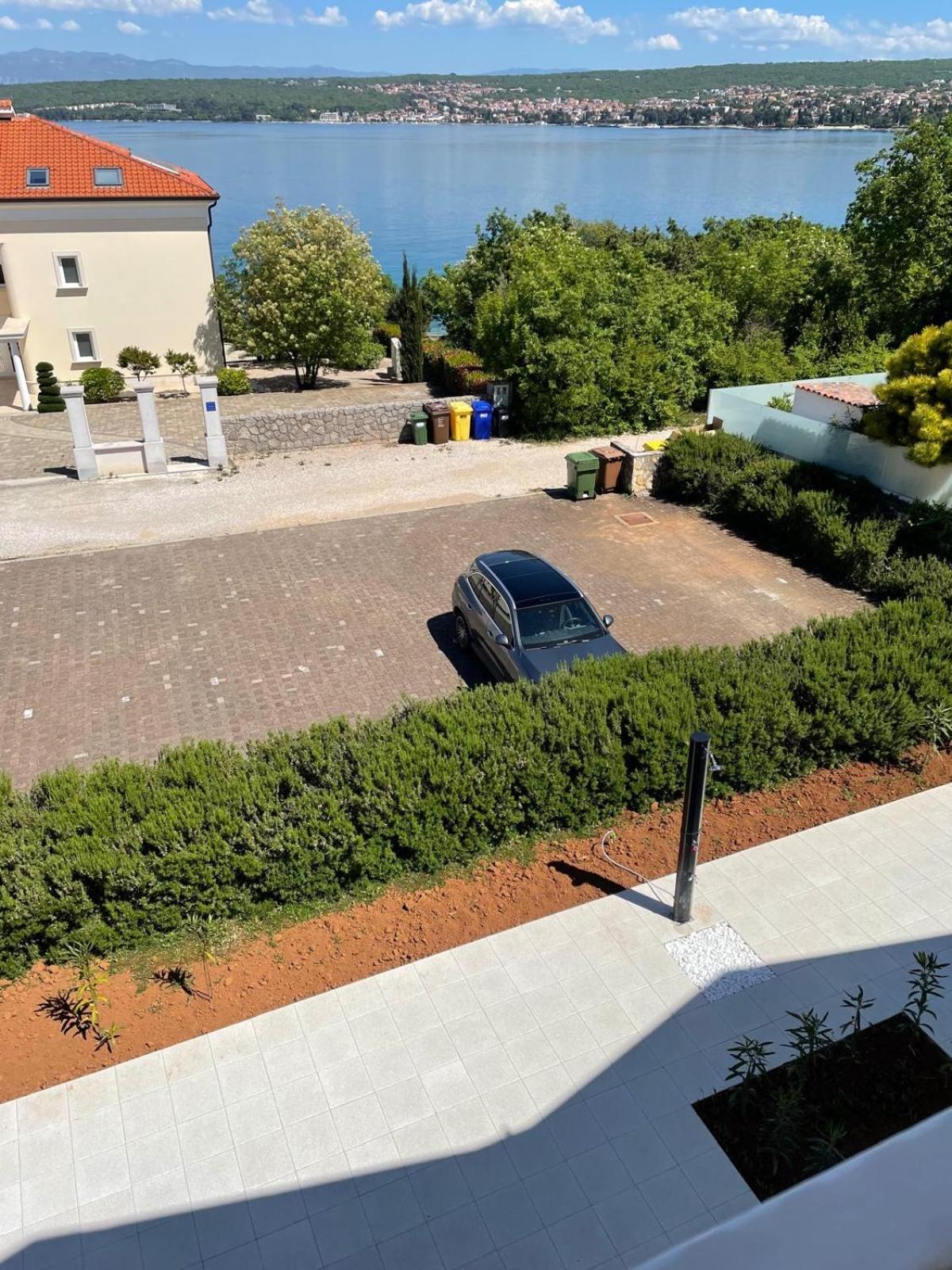 Appartement Sea View By Moro à Malinska Extérieur photo